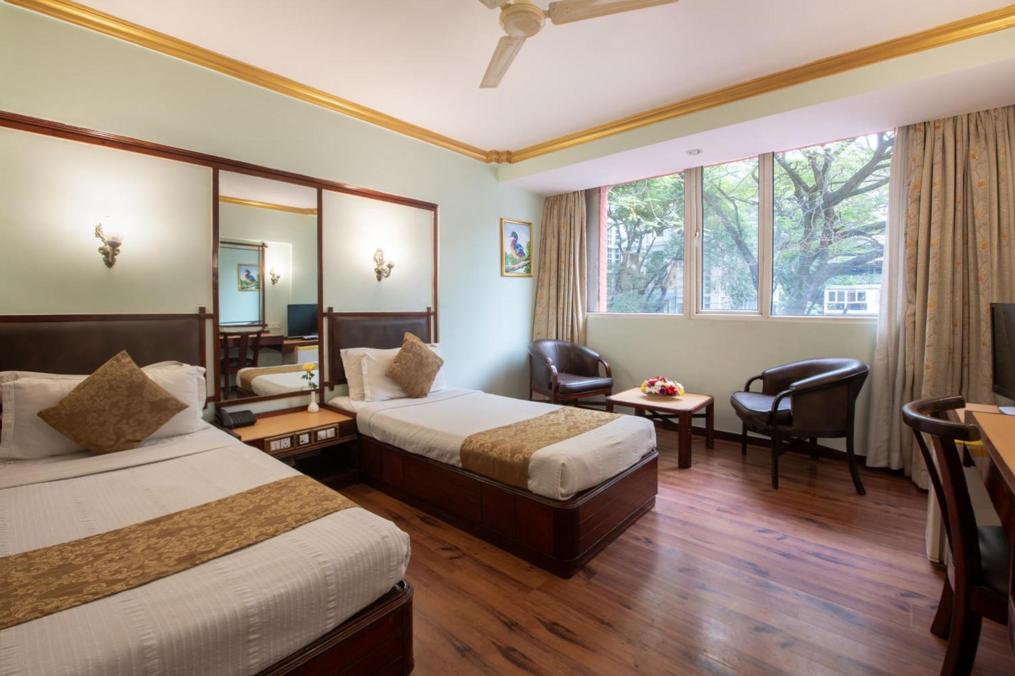 Nahar Heritage Hotel Bangalore Bagian luar foto