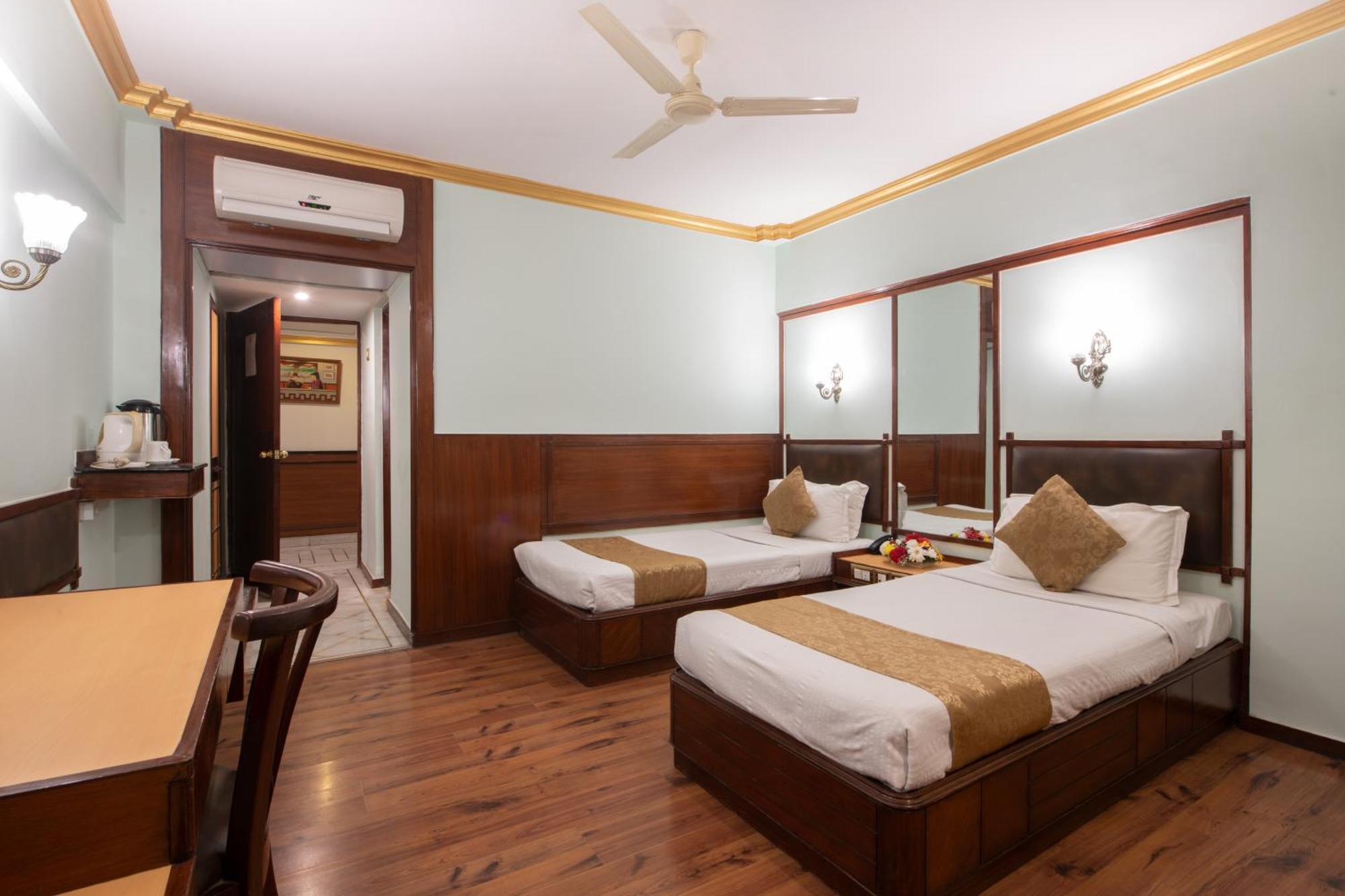 Nahar Heritage Hotel Bangalore Bagian luar foto